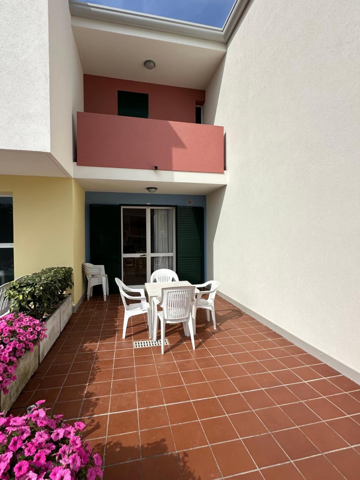 Villaggio Luna Swimmingpool- Agenzia Cocal Καόρλε Εξωτερικό φωτογραφία